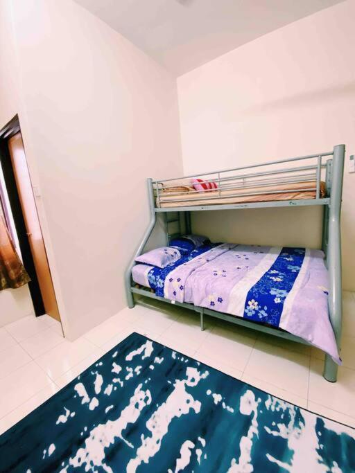 Spacious Cozy Lakeville Homestay 4 Bedrooms All With Aircond Seri Iskandar Exterior photo
